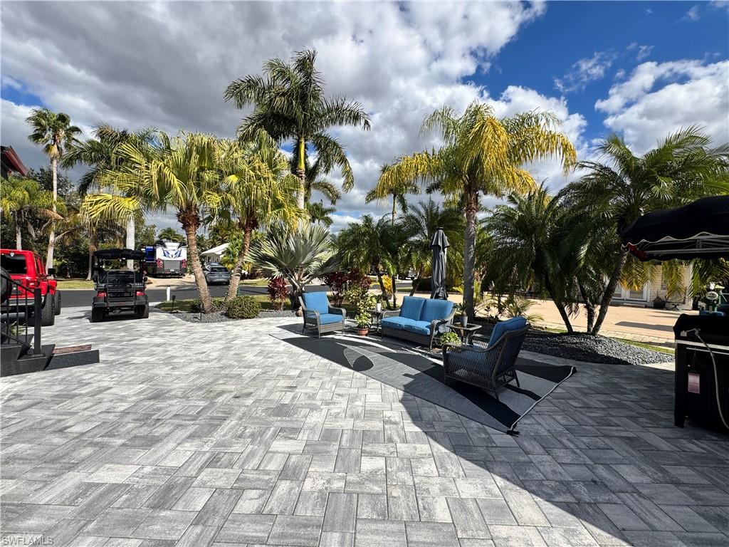 RIVERBEND MOTORCOACH RESORT - Land