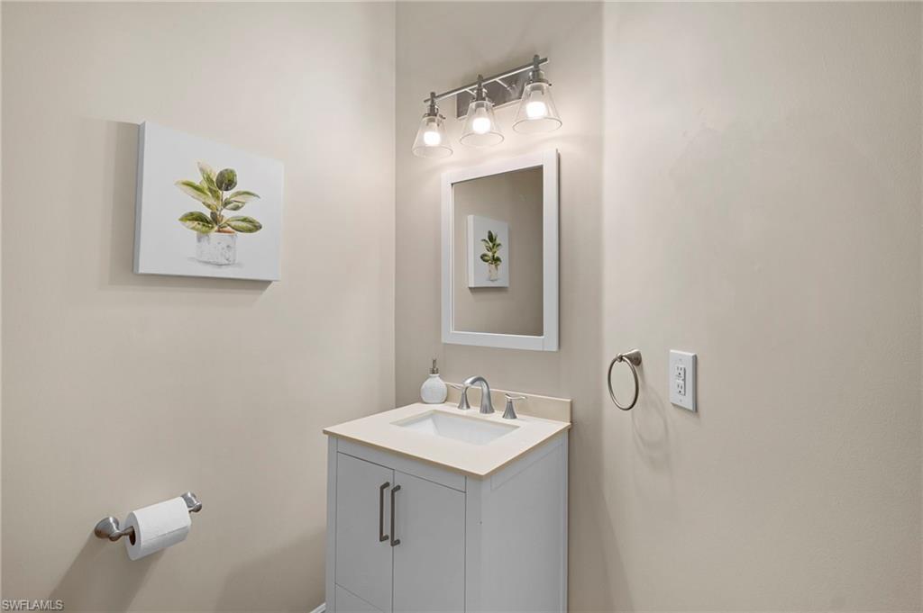 LAGUNA LAKES - Residential