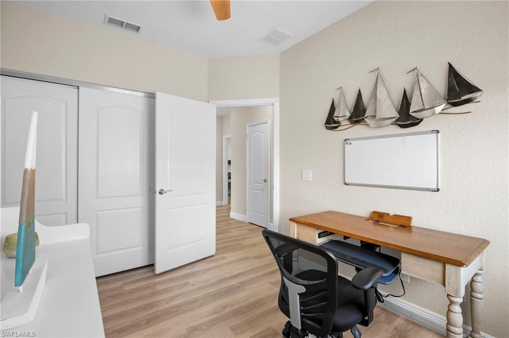 LAGUNA LAKES - Residential