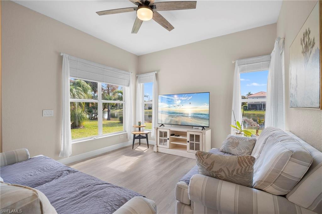 LAGUNA LAKES - Residential