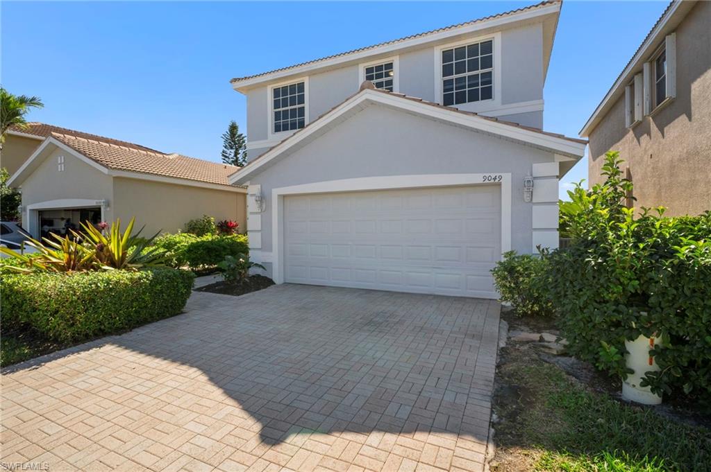 LAGUNA LAKES - Residential