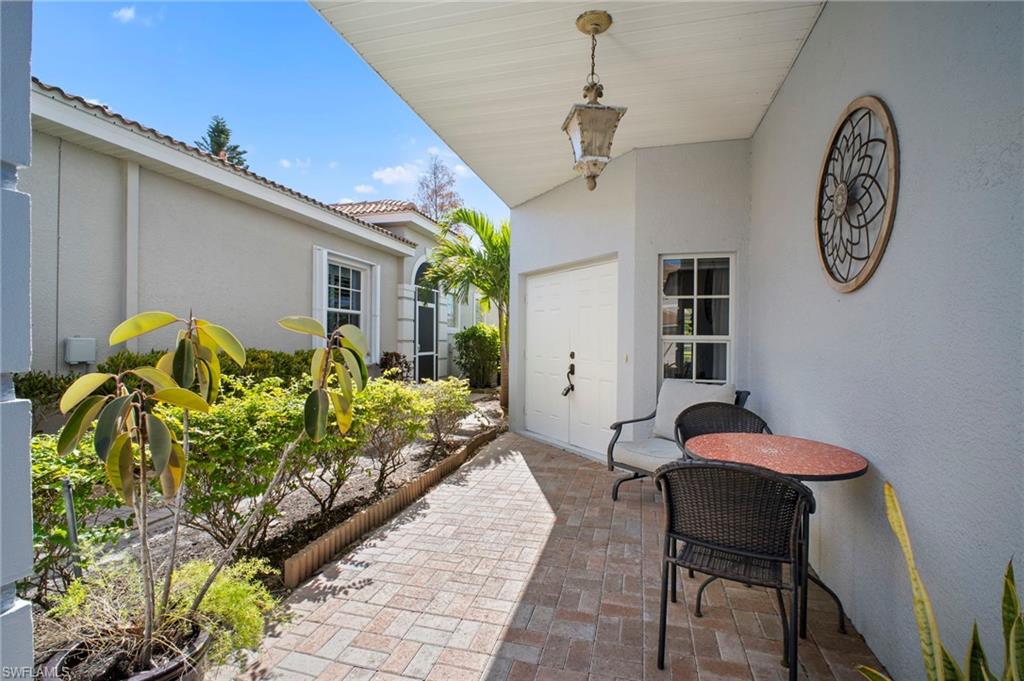 LAGUNA LAKES - Residential