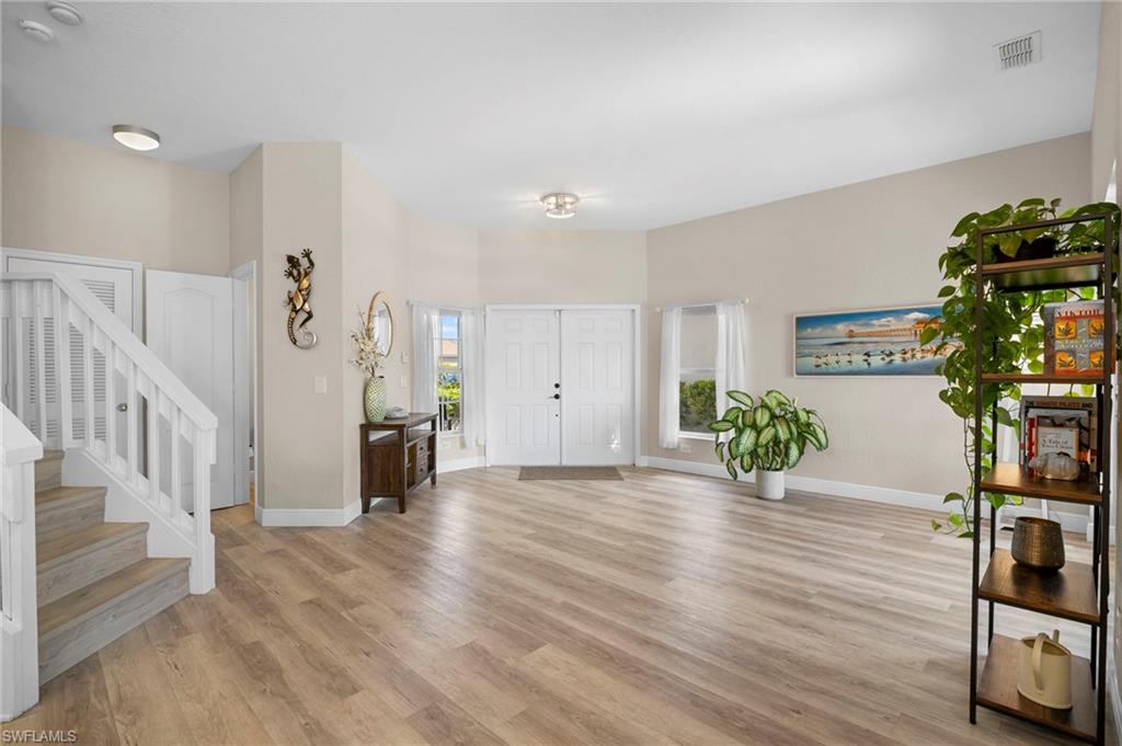 LAGUNA LAKES - Residential