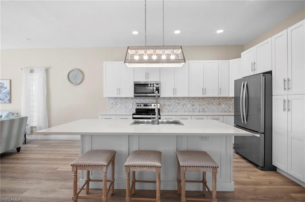 LAGUNA LAKES - Residential