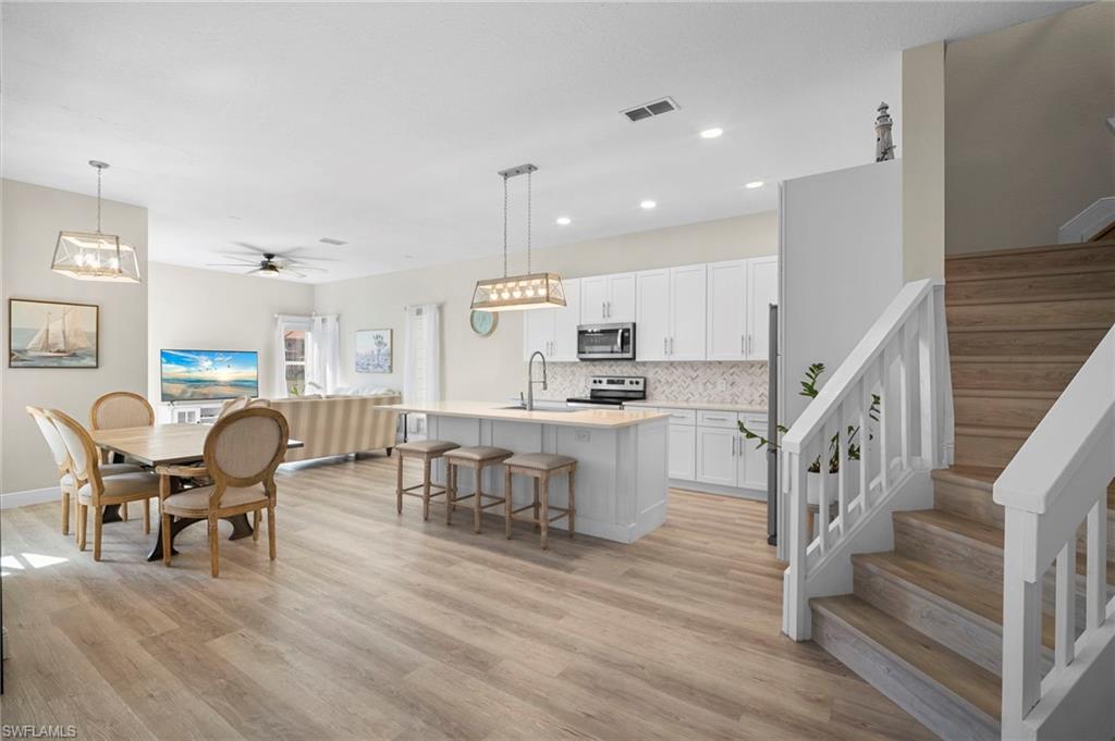 LAGUNA LAKES - Residential