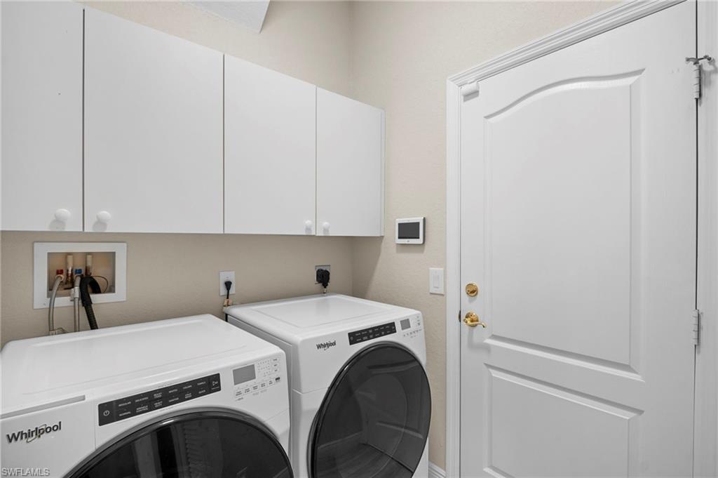 LAGUNA LAKES - Residential