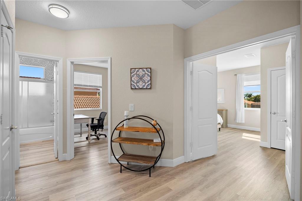 LAGUNA LAKES - Residential