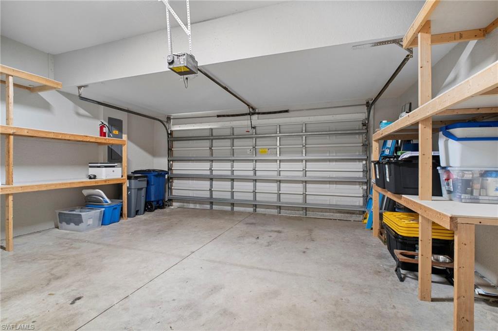 LAGUNA LAKES - Residential