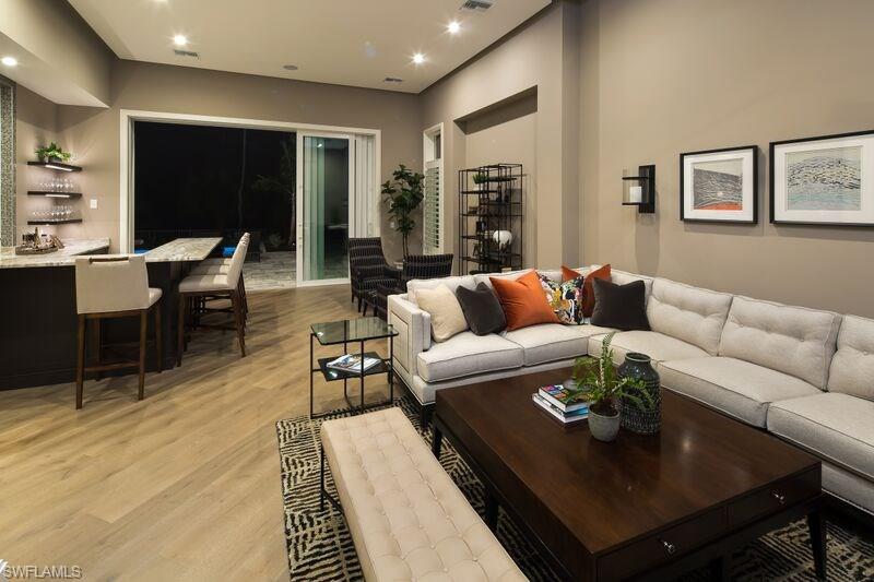 QUAIL WEST - Residential