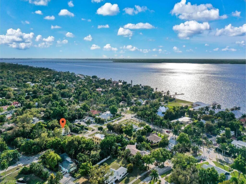 POINCIANA PARK - Residential