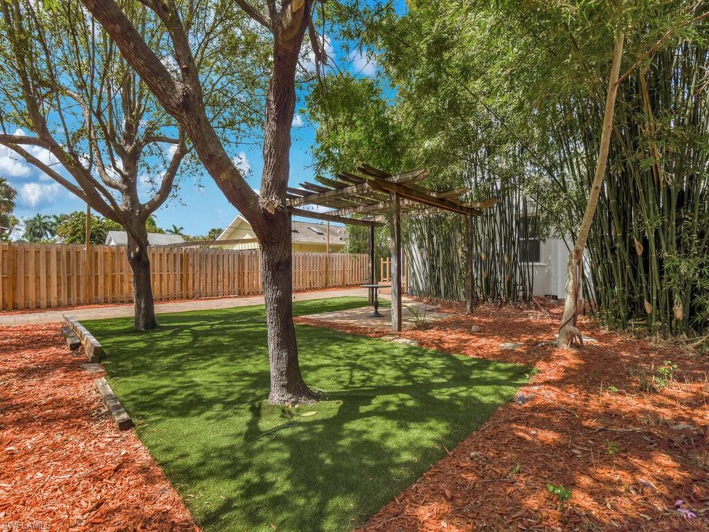 POINCIANA PARK - Residential