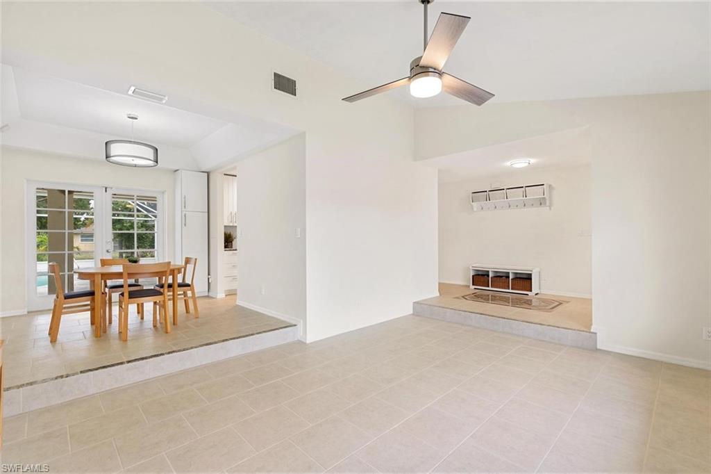 WILLOUGHBY ACRES - Residential