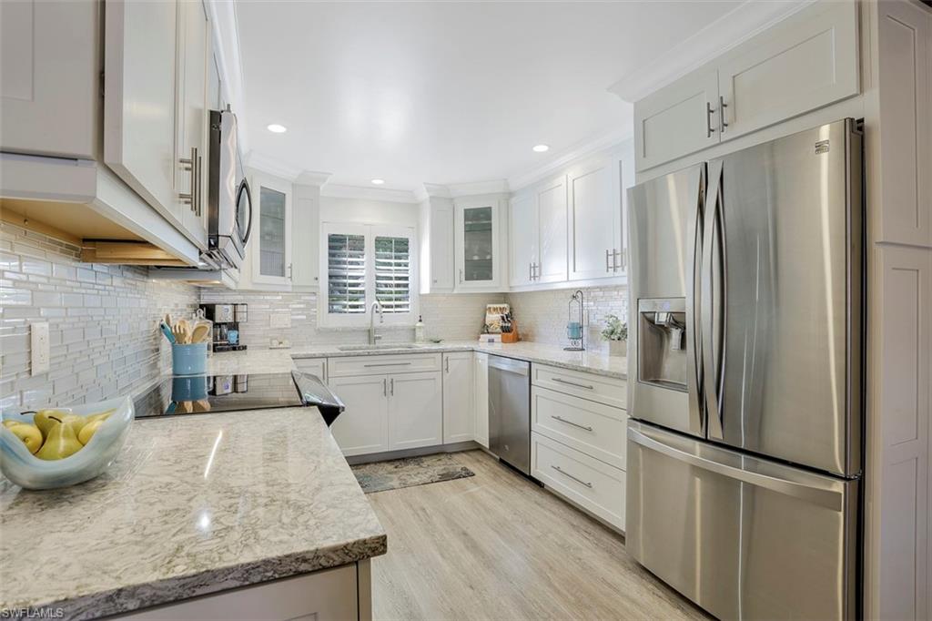 COUNTRY CLUB PLACE CONDO - Residential