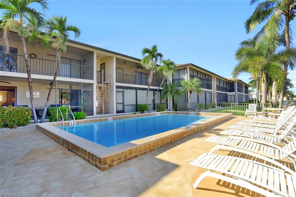 COUNTRY CLUB PLACE CONDO - Residential