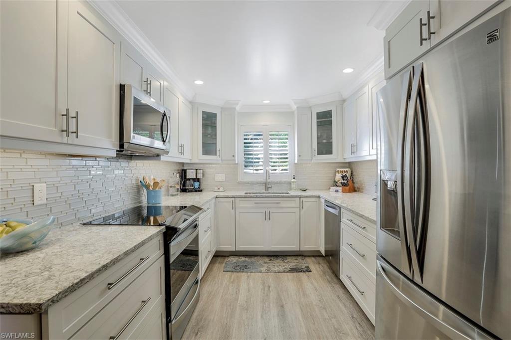 COUNTRY CLUB PLACE CONDO - Residential