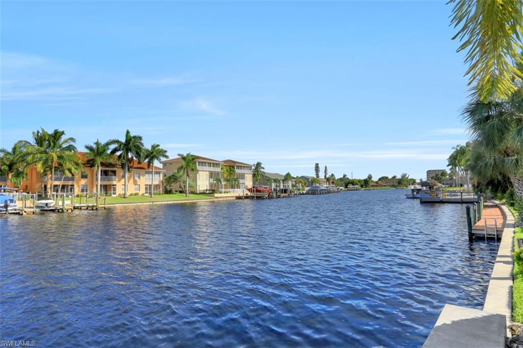 COUNTRY CLUB PLACE CONDO - Residential