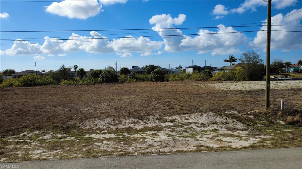 CAPE CORAL - Land