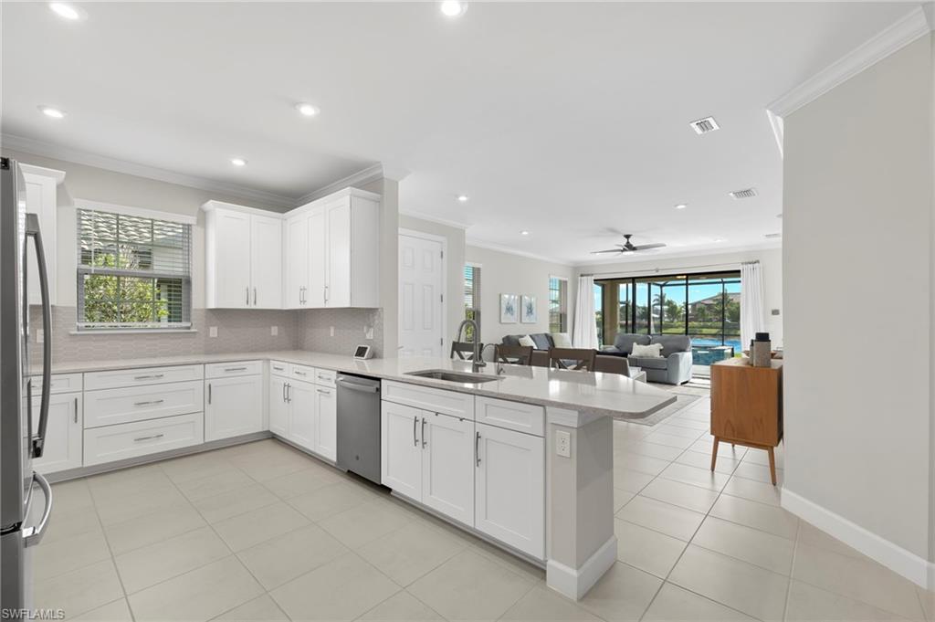 ESPLANADE BY THE ISLANDS - Residential Lease