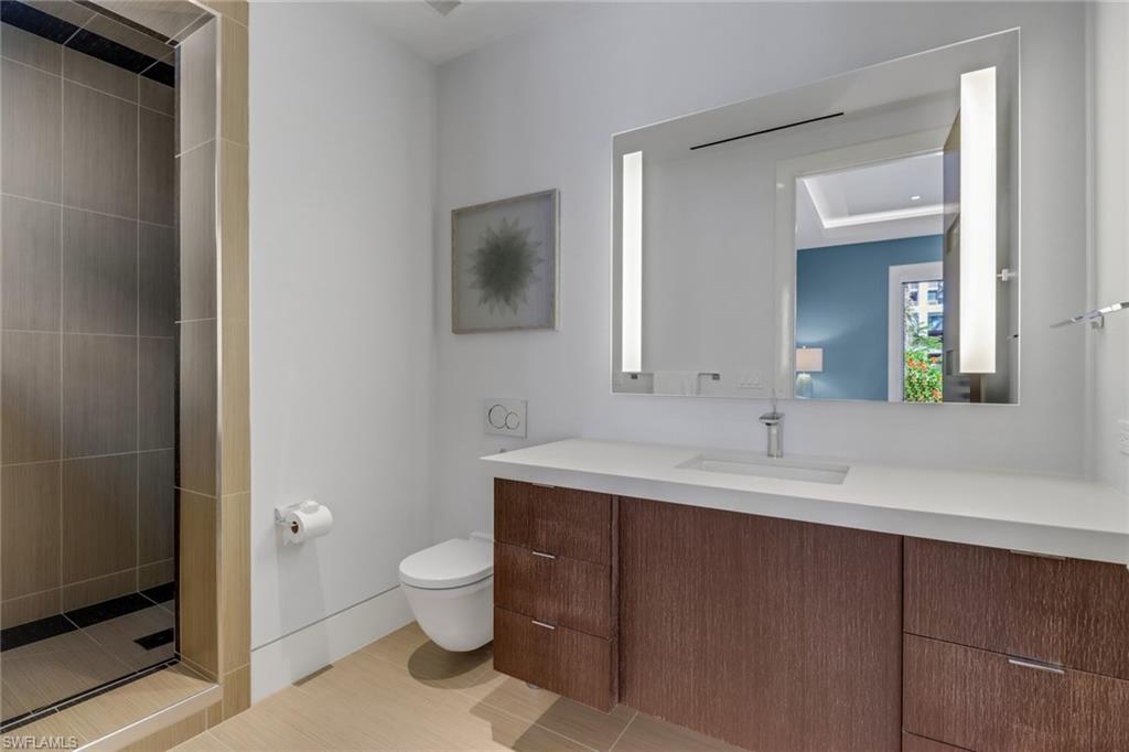 PARK SHORE - Residential