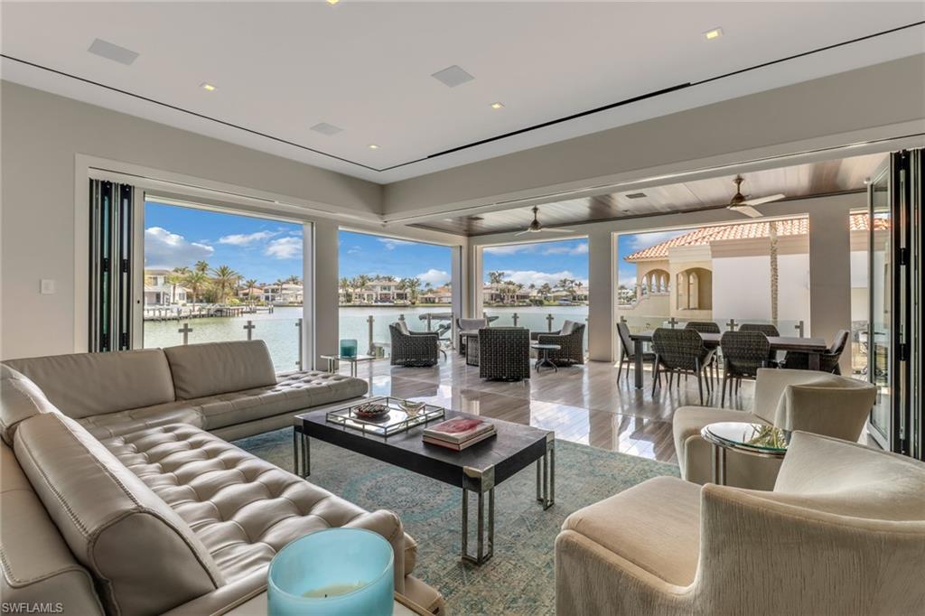 PARK SHORE - Residential