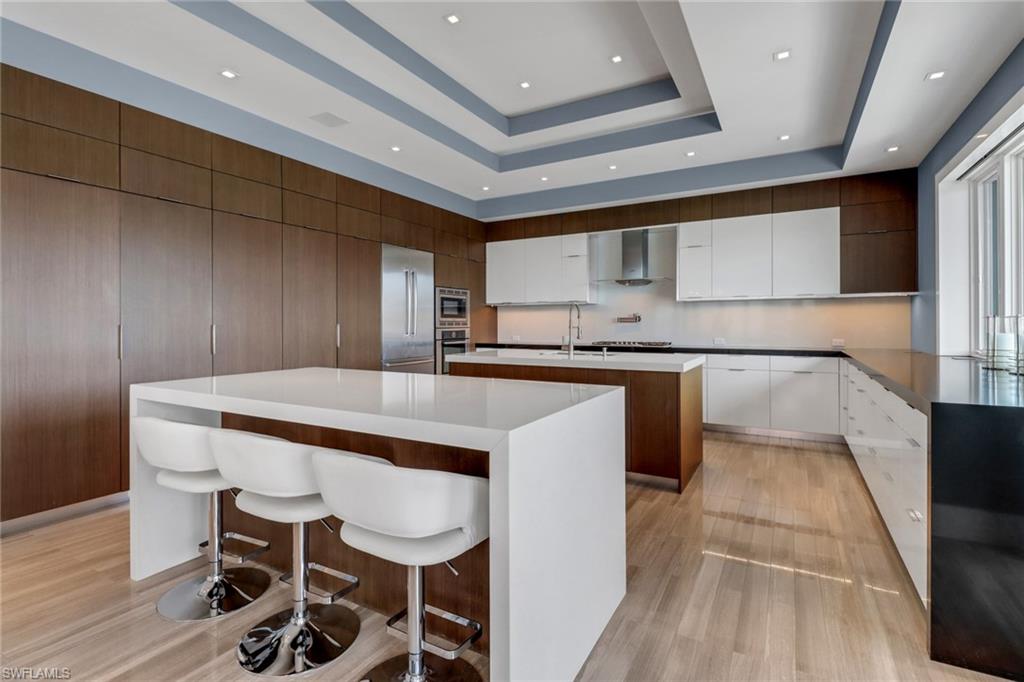 PARK SHORE - Residential