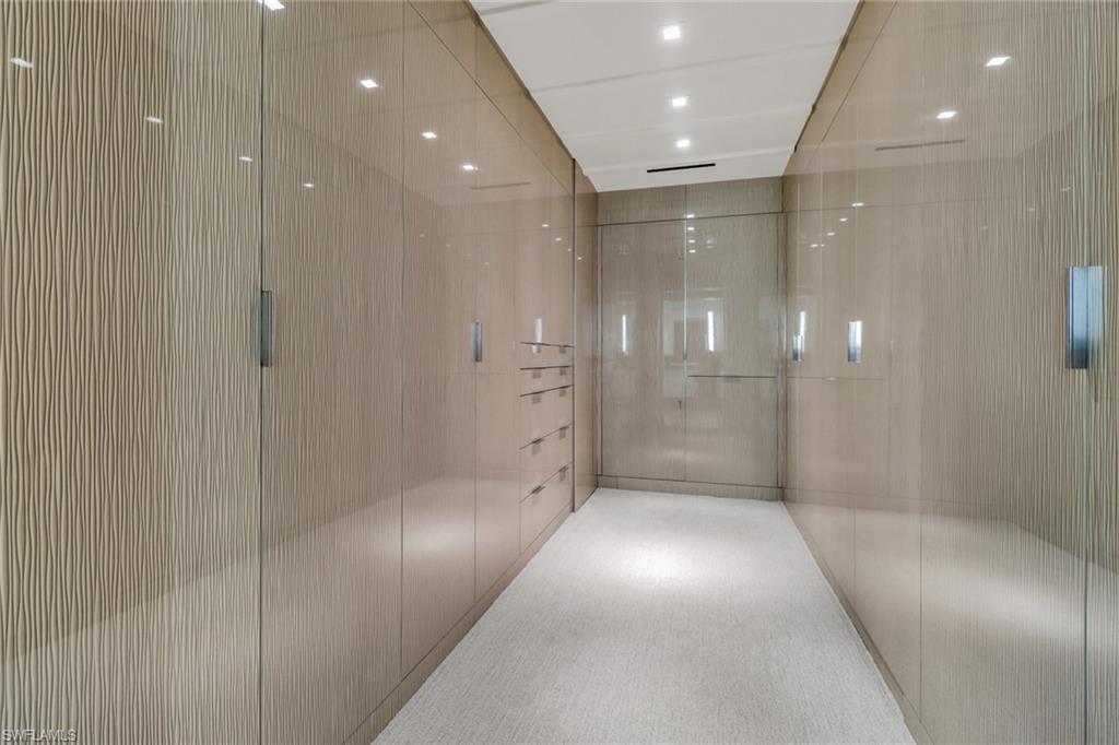 PARK SHORE - Residential