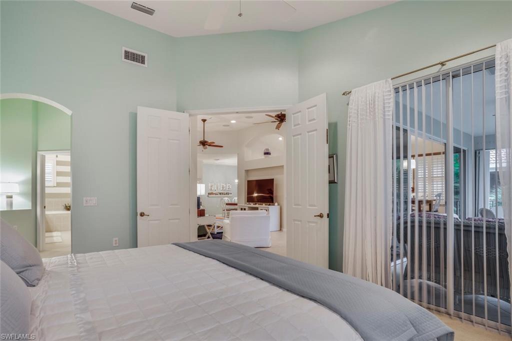 CROWN COLONY - Residential