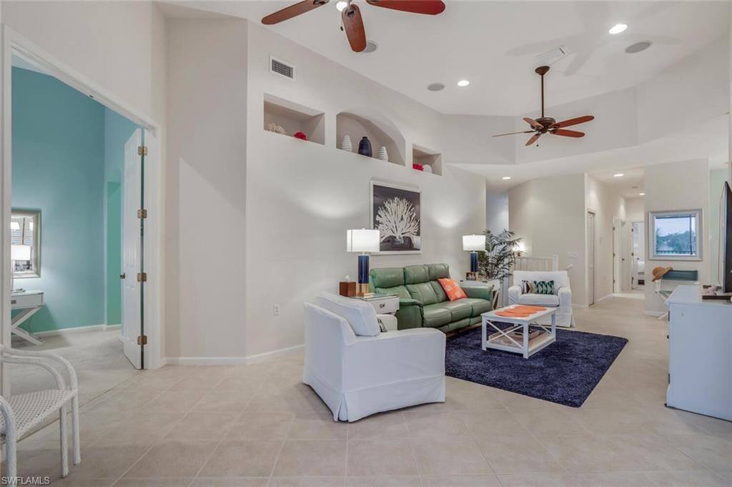 CROWN COLONY - Residential