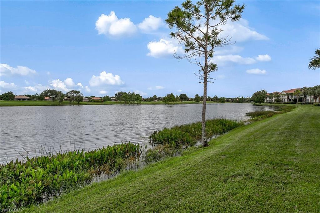 CROWN COLONY - Residential