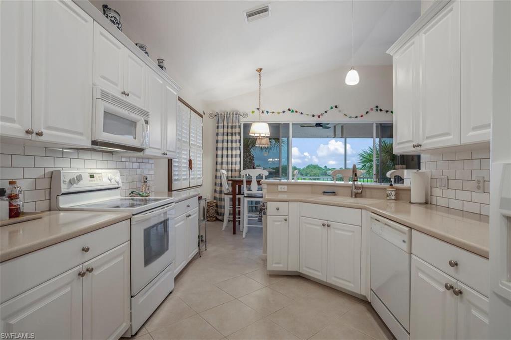 CROWN COLONY - Residential