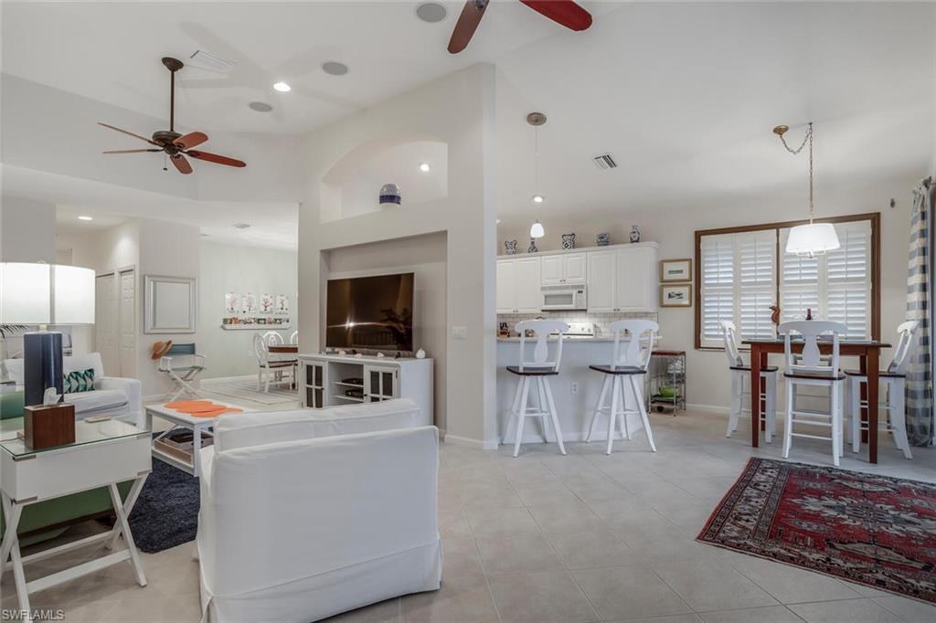 CROWN COLONY - Residential