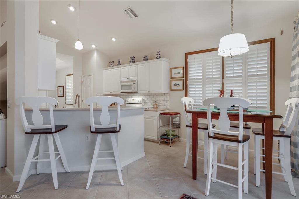 CROWN COLONY - Residential