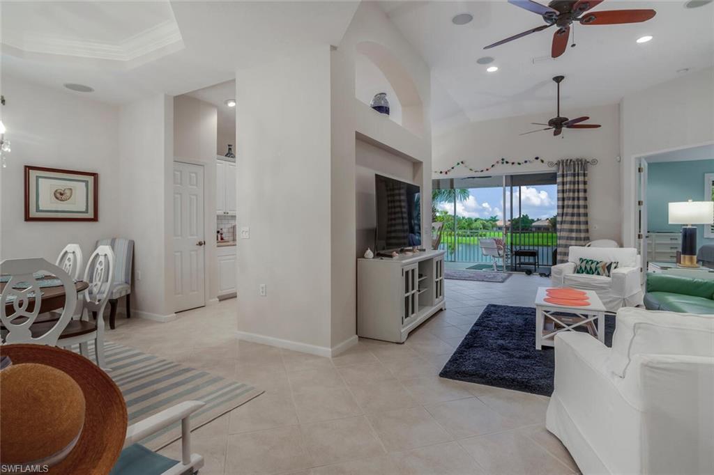 CROWN COLONY - Residential