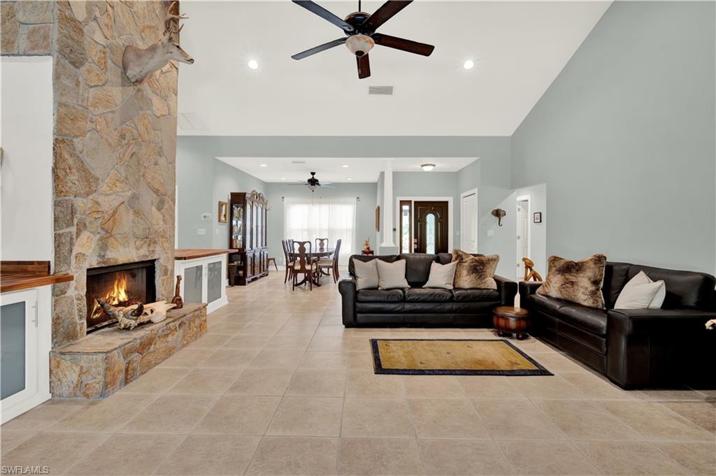 5980 Painted Leaf LN