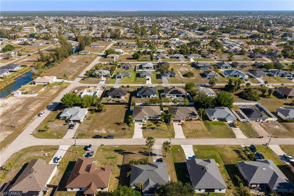 CAPE CORAL - Residential
