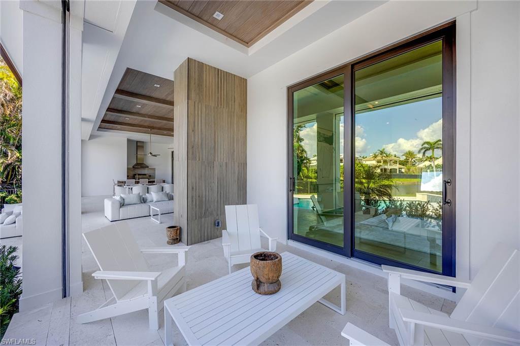 PARK SHORE - Residential