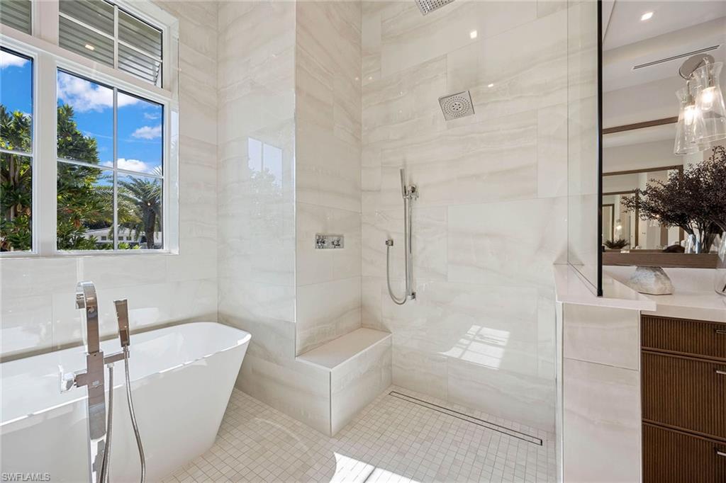 PARK SHORE - Residential