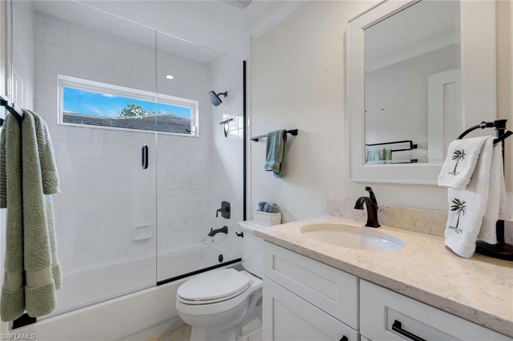 WATERSIDE PLACE - Residential