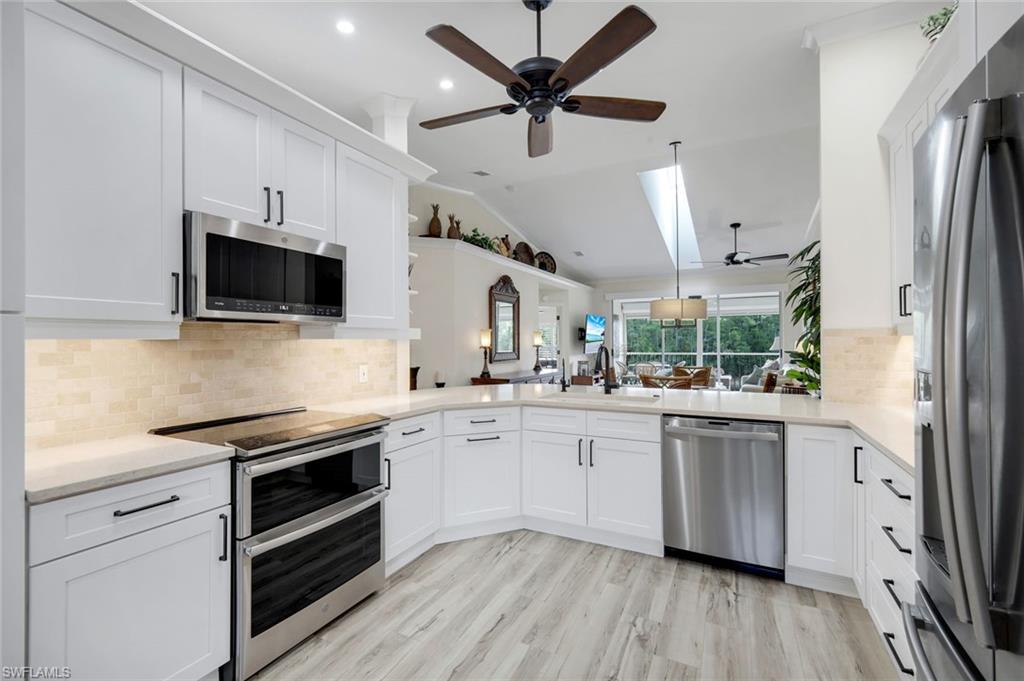 WATERSIDE PLACE - Residential