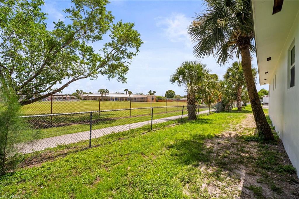 SHADOWLAWN AT NAPLES - Residential