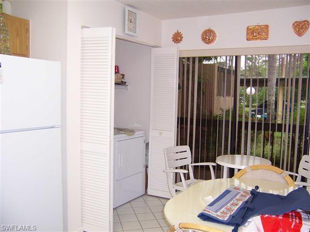 ADMIRALTY YACHT & RACQUET CLUB - Residential