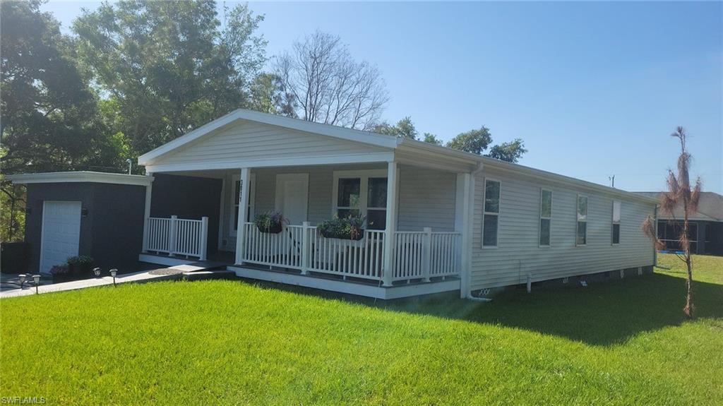 LEHIGH ACRES - Residential