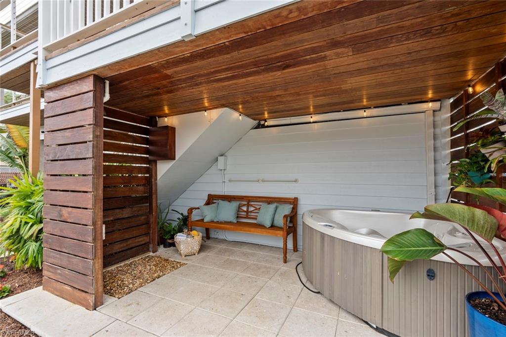 GULF HARBOR - Residential