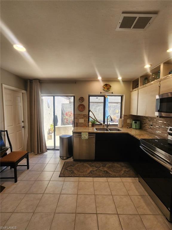 WYLDEWOOD VILLAGE - Residential Lease