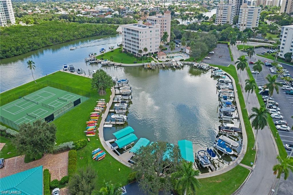 VANDERBILT SURF COLONY - Residential