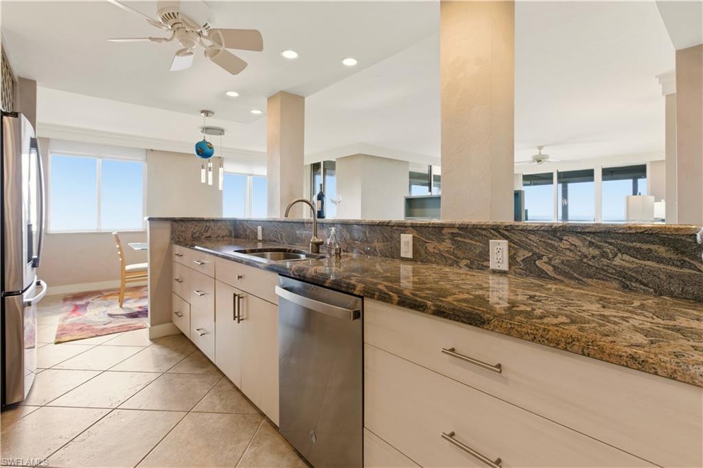 VANDERBILT SURF COLONY - Residential