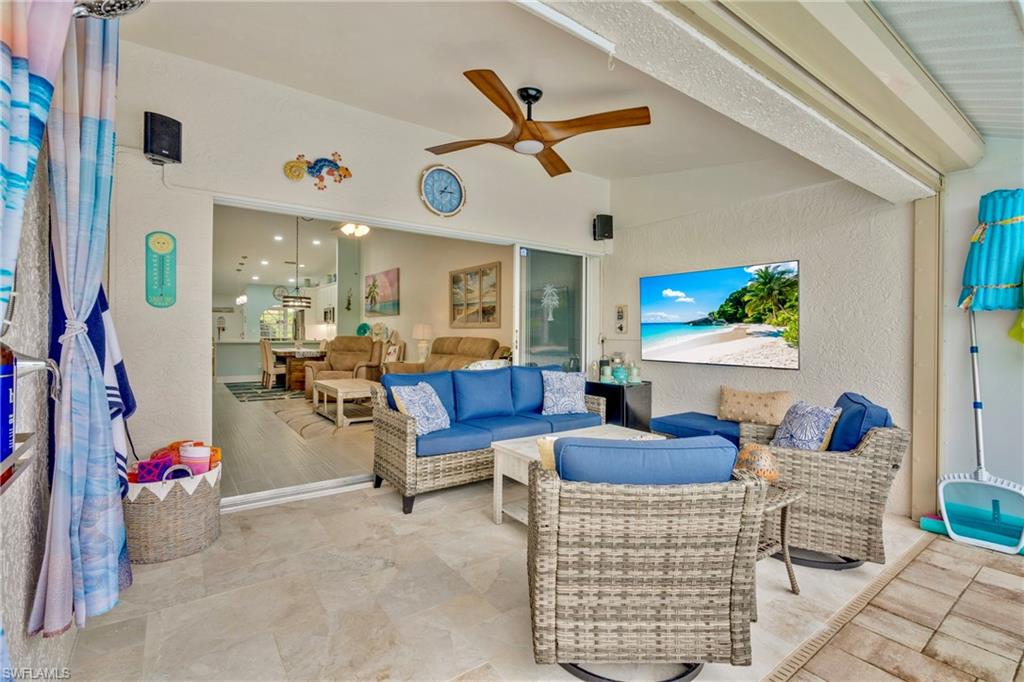 MUSTANG VILLAS - Residential