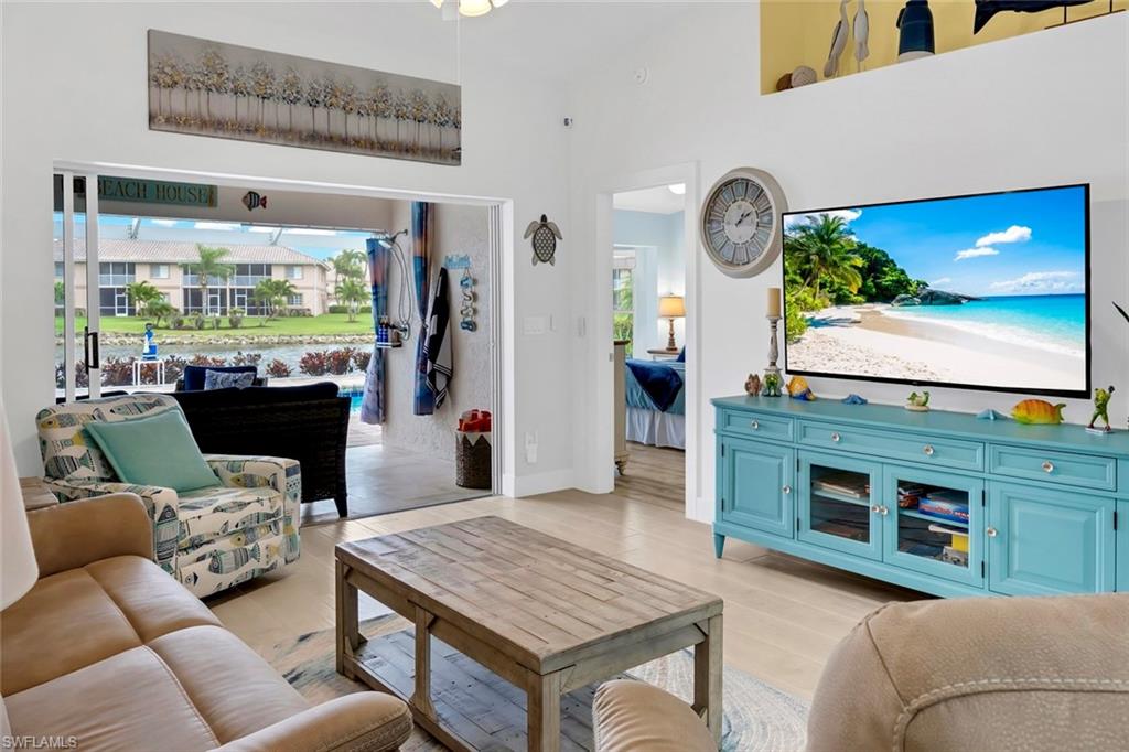 MUSTANG VILLAS - Residential