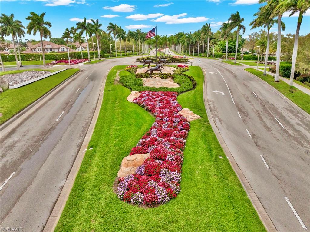 MUSTANG VILLAS - Residential