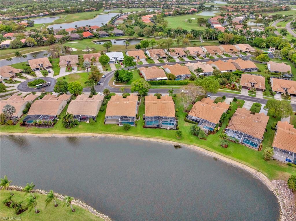 MUSTANG VILLAS - Residential